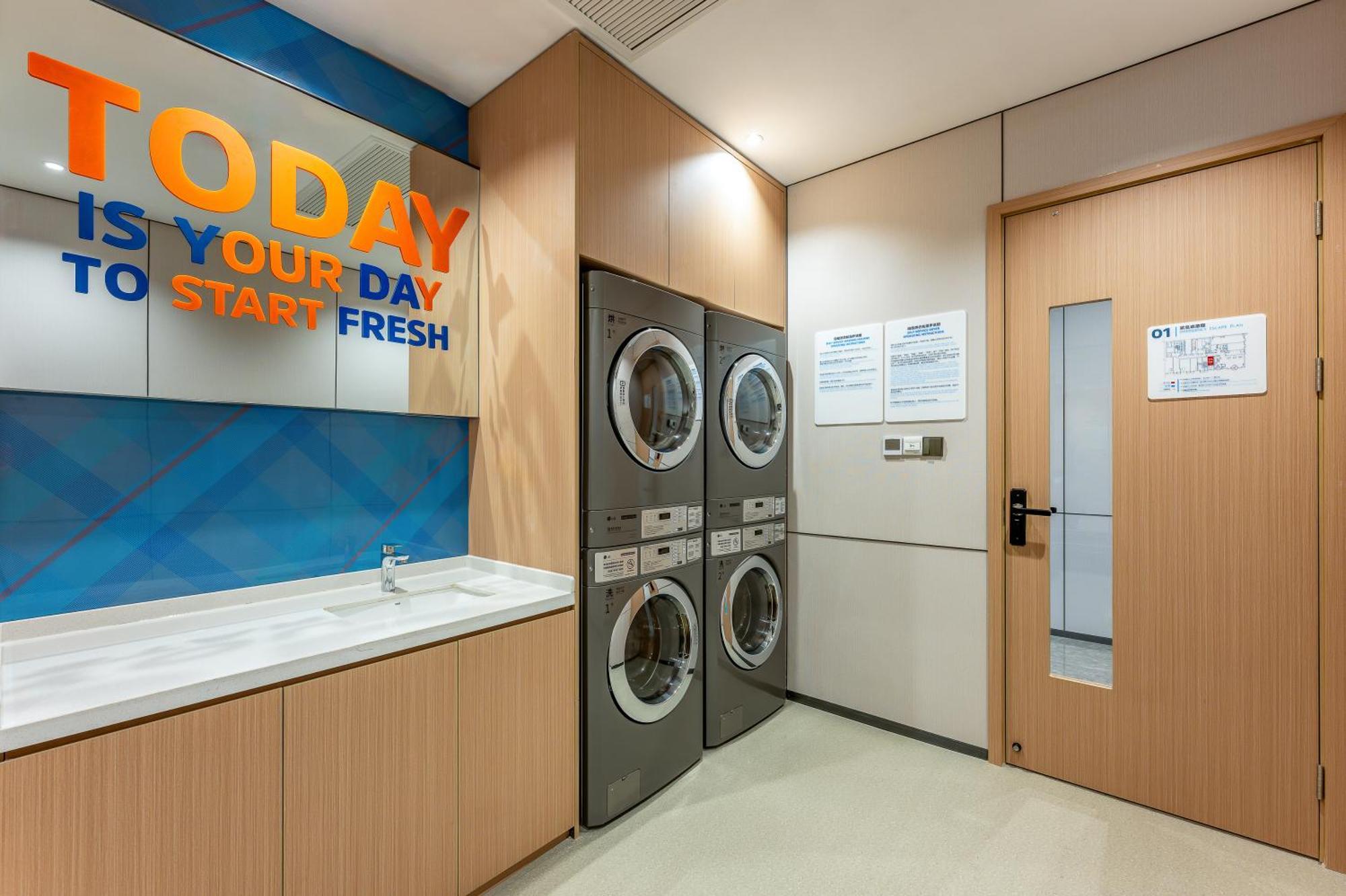 Holiday Inn Express Taizhou City Center By Ihg Eksteriør billede
